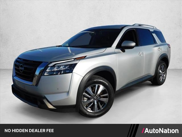 Used 2025 Nissan Pathfinder SL FWD image 1