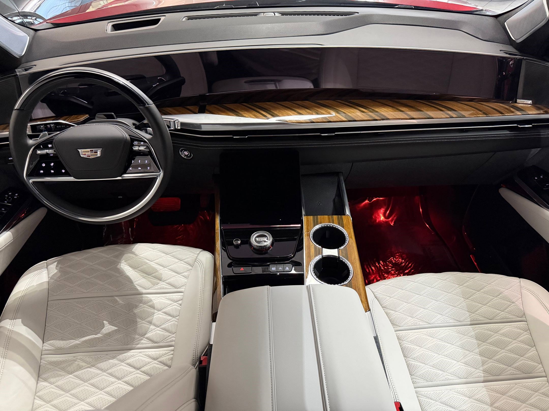 New 2025 Cadillac Escalade Premium Luxury Platinum AWD/4WD image 13