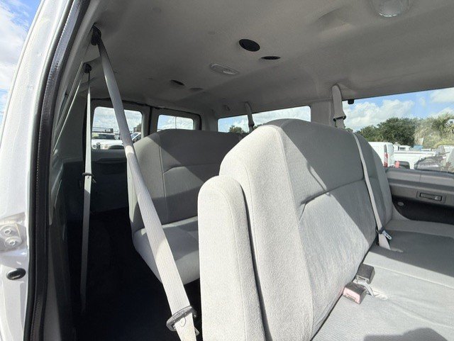 Used 2008 Ford E-150 and Econoline 150 Wagon RWD image 12