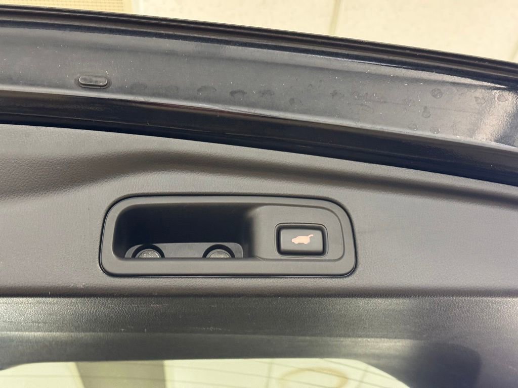 Used 2016 Honda Pilot Elite image 27