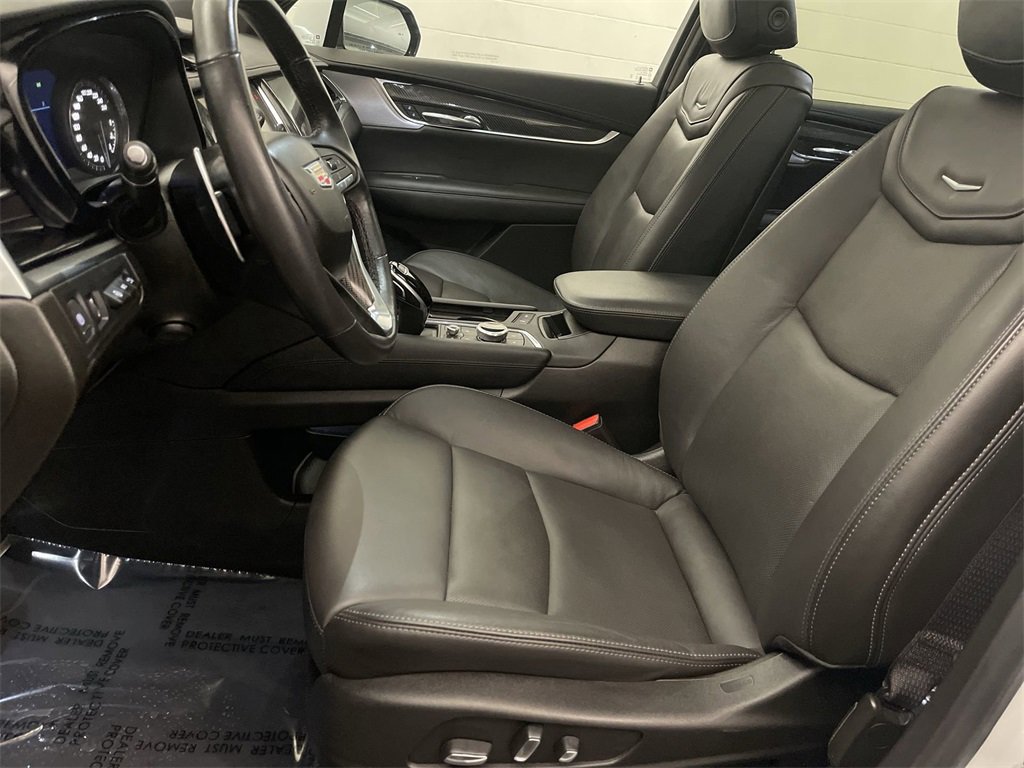 Used 2023 Cadillac XT6 Sport image 14