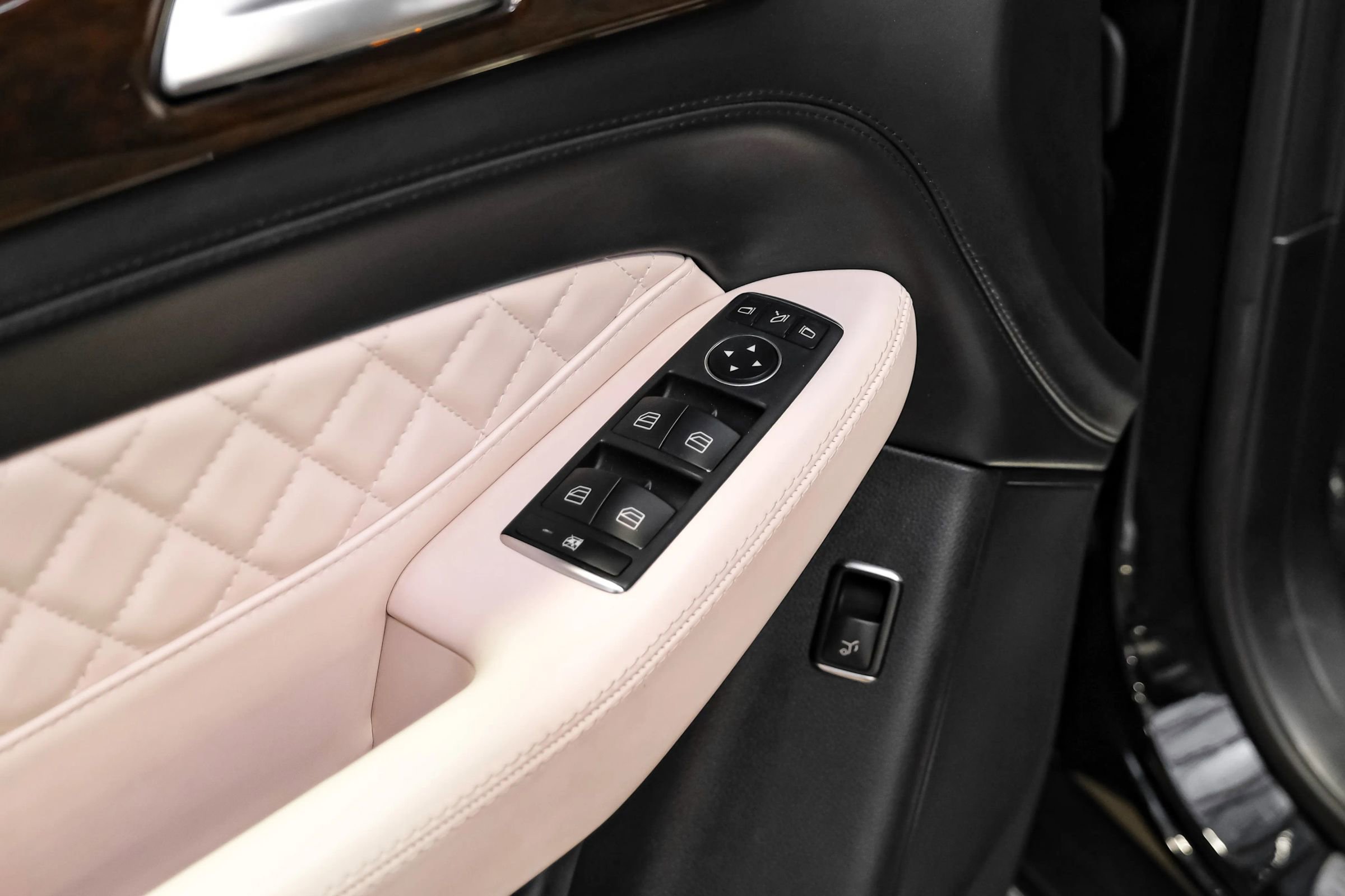 Used 2017 Mercedes-Benz GLE 43 AMG GLE 43 Sport Utility 4D image 40