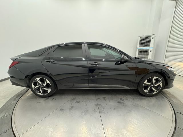 Used 2023 Hyundai Elantra SEL w/ Convenience Package image 14