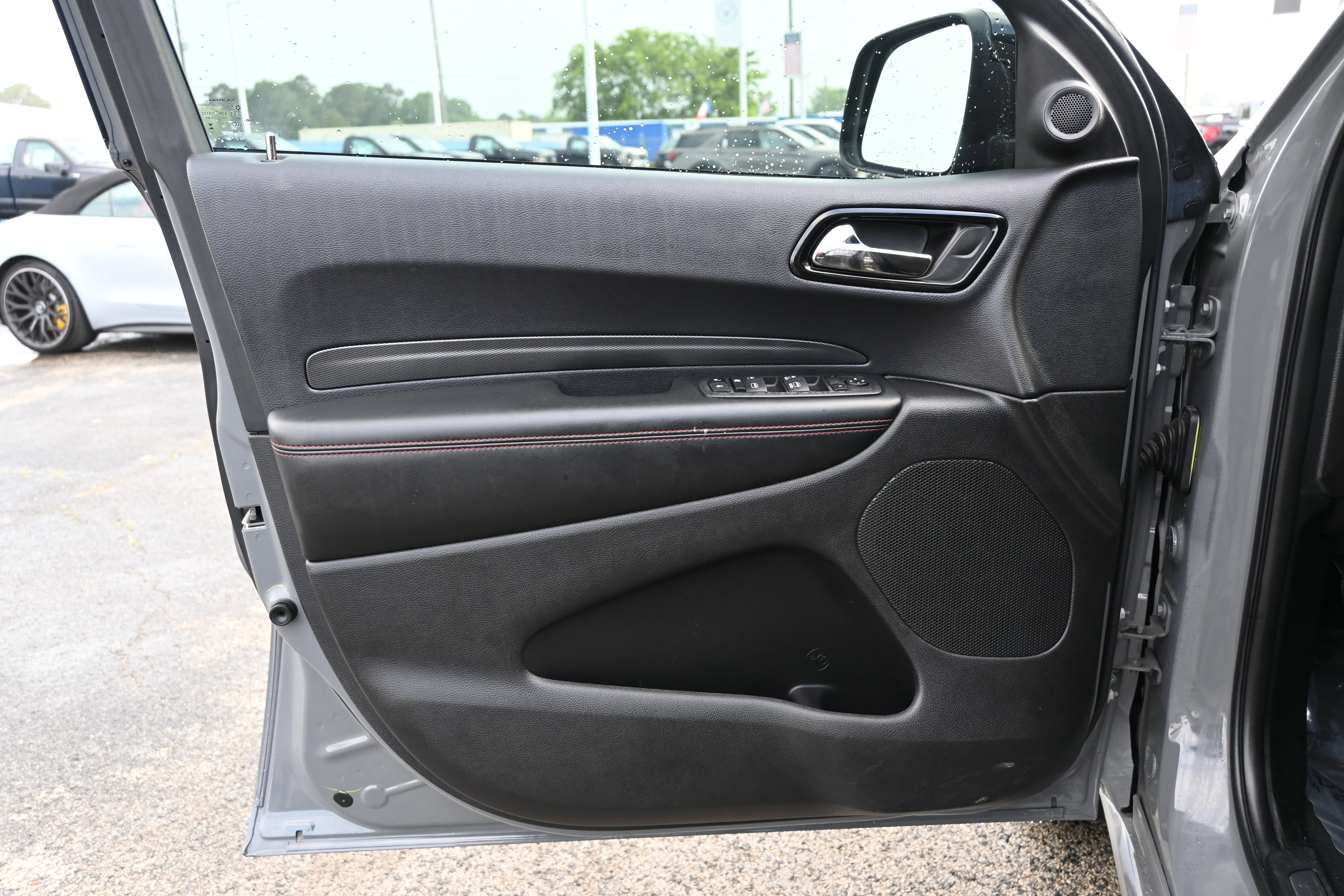 Used 2023 Dodge Durango R/T RWD image 12