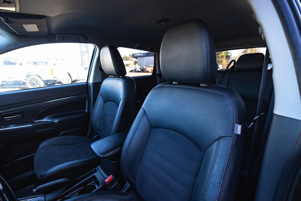 Used 2024 Mitsubishi Outlander Sport SE AWD/4WD image 21