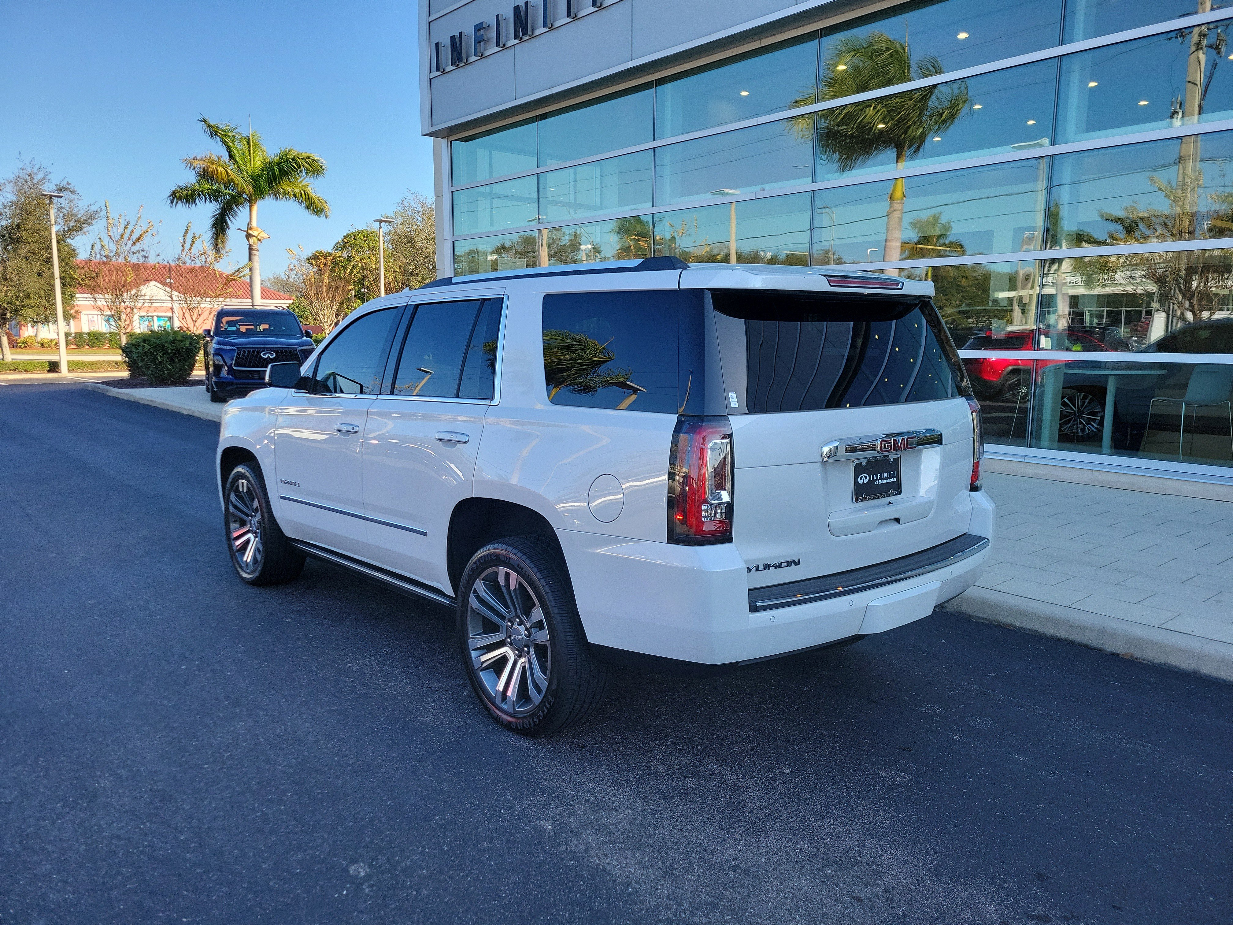 Used 2019 GMC Yukon Denali image 6