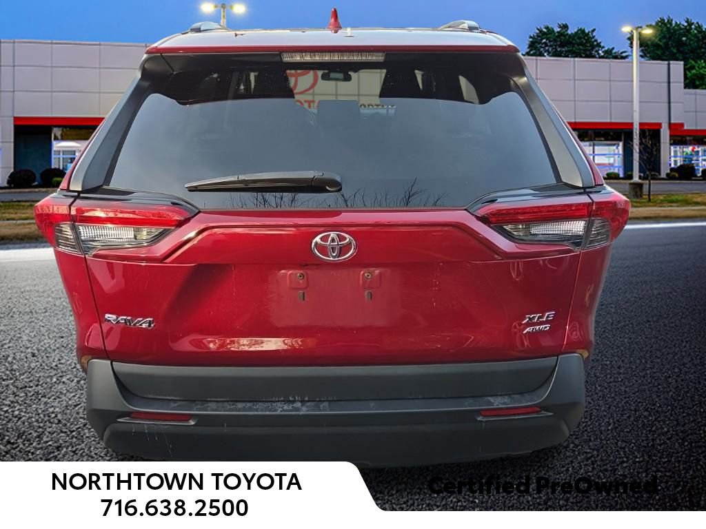 Used 2021 Toyota RAV4 XLE image 7