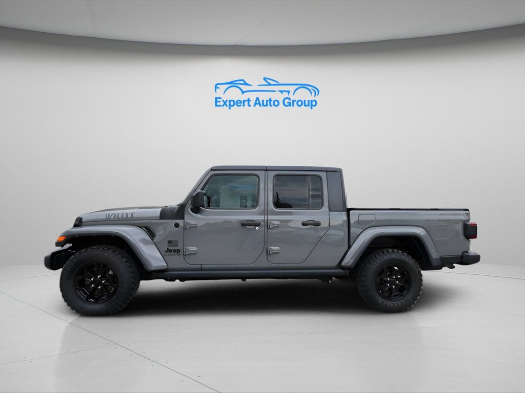Used 2021 Jeep Gladiator Sport AWD/4WD image 2