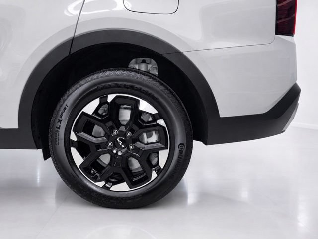 Used 2024 Kia Sorento S w/ Panoramic Sunroof Package AWD/4WD image 5