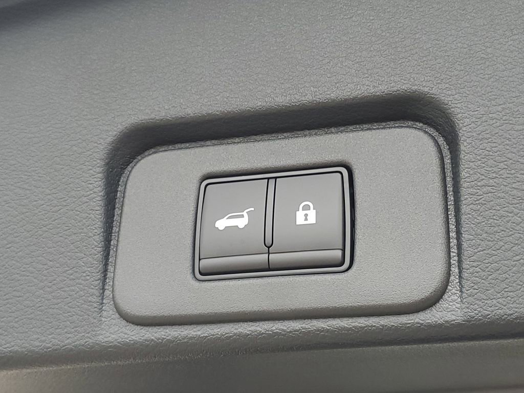 New 2026 Nissan Rogue Platinum image 8