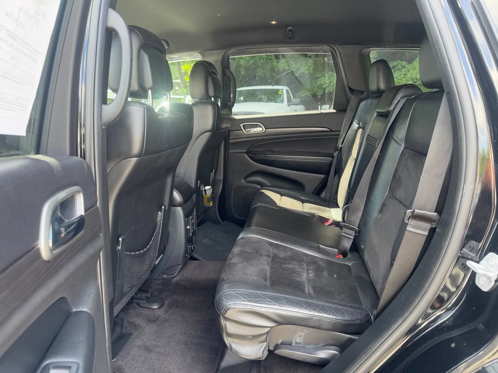 Used 2018 Jeep Grand Cherokee Altitude AWD/4WD image 20