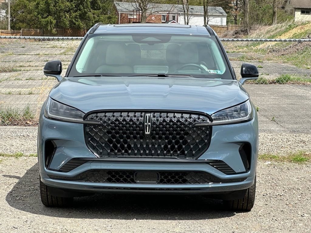 New 2026 Lincoln Aviator AWD image 32