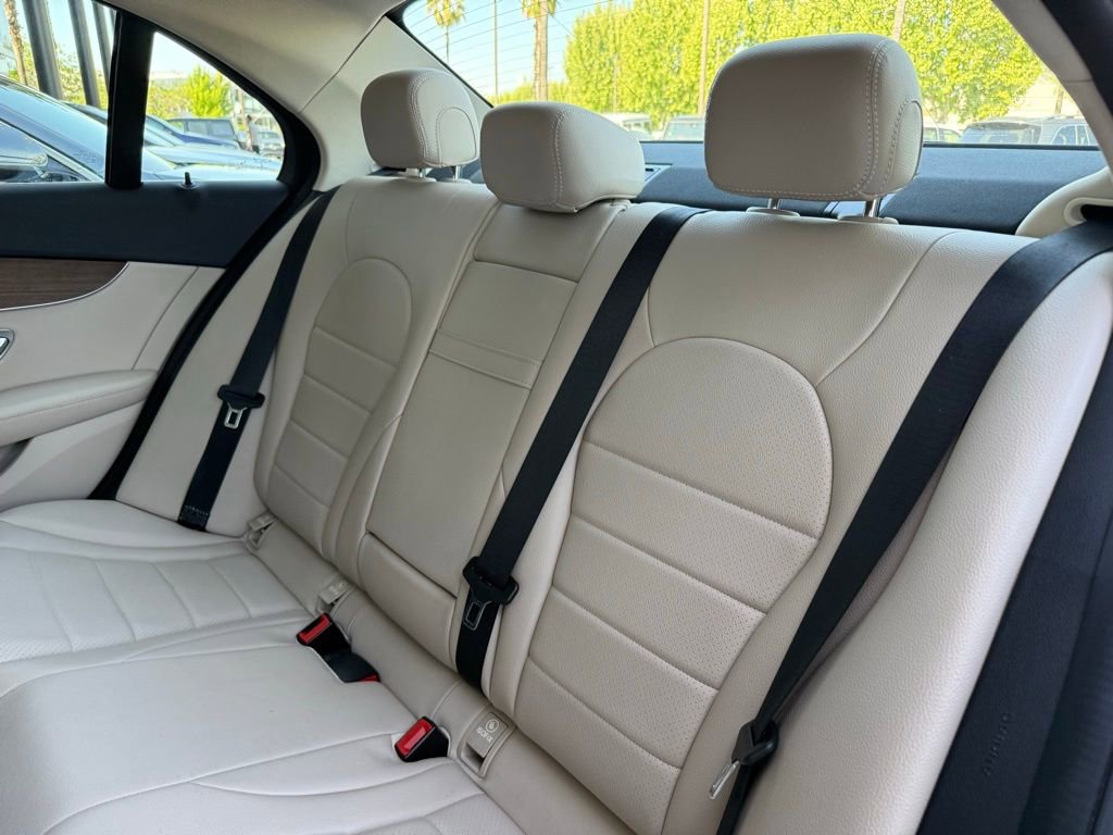 Used 2019 Mercedes-Benz C 300 Sedan image 13