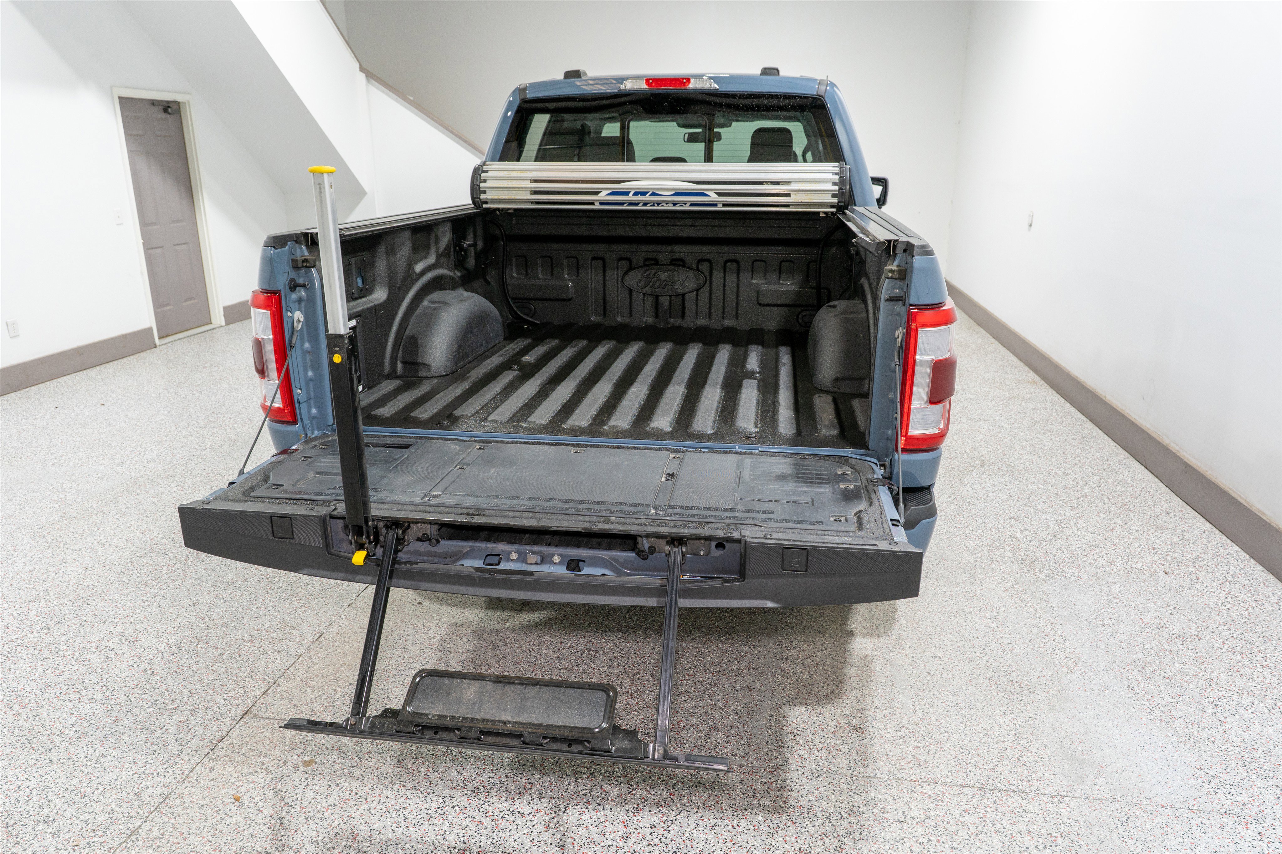 Used 2023 Ford F150 Limited AWD/4WD image 12