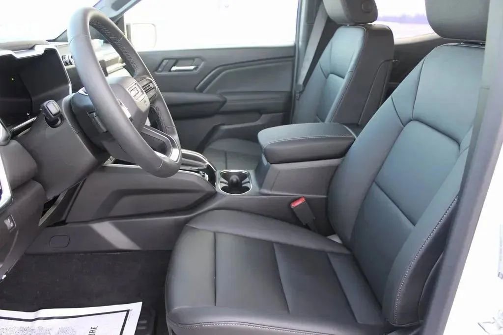 New 2026 GMC Canyon Elevation w/ Convenience Package image 9