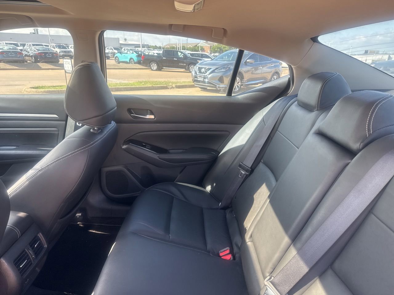 Used 2023 Nissan Altima 2.5 SL FWD image 35