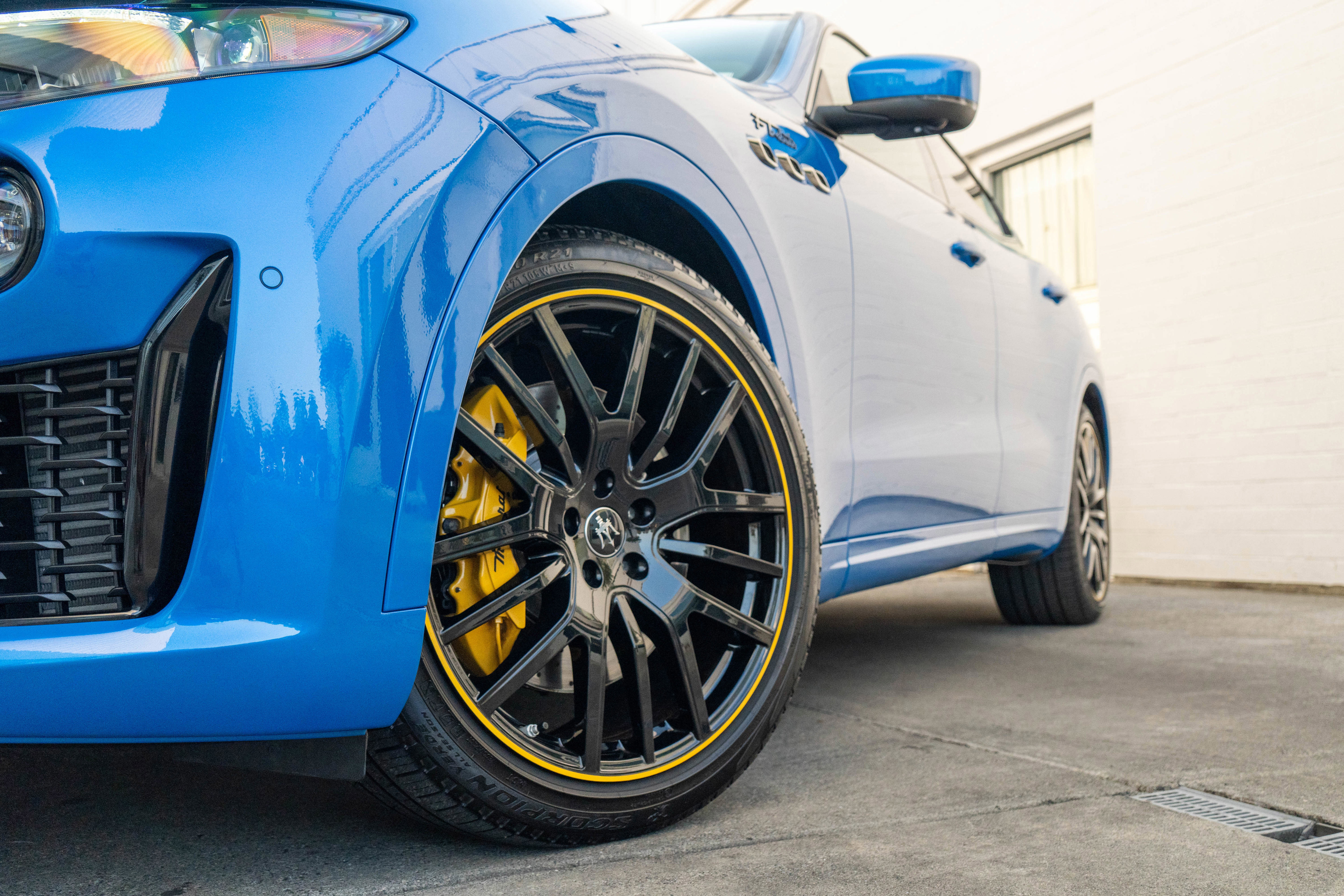 Used 2022 Maserati Levante F Tributo image 4