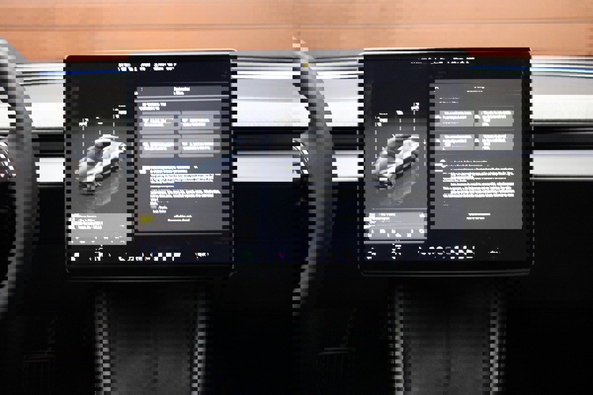 Used 2025 Tesla Model 3 Long Range image 35