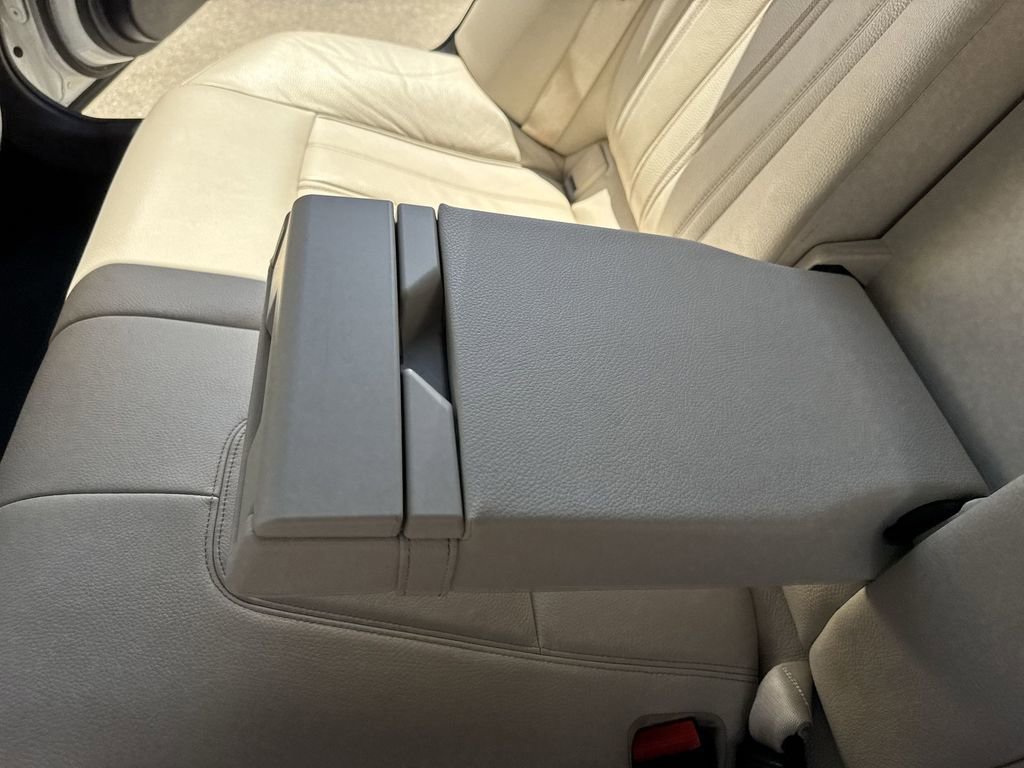 Used 2018 BMW 540i image 39