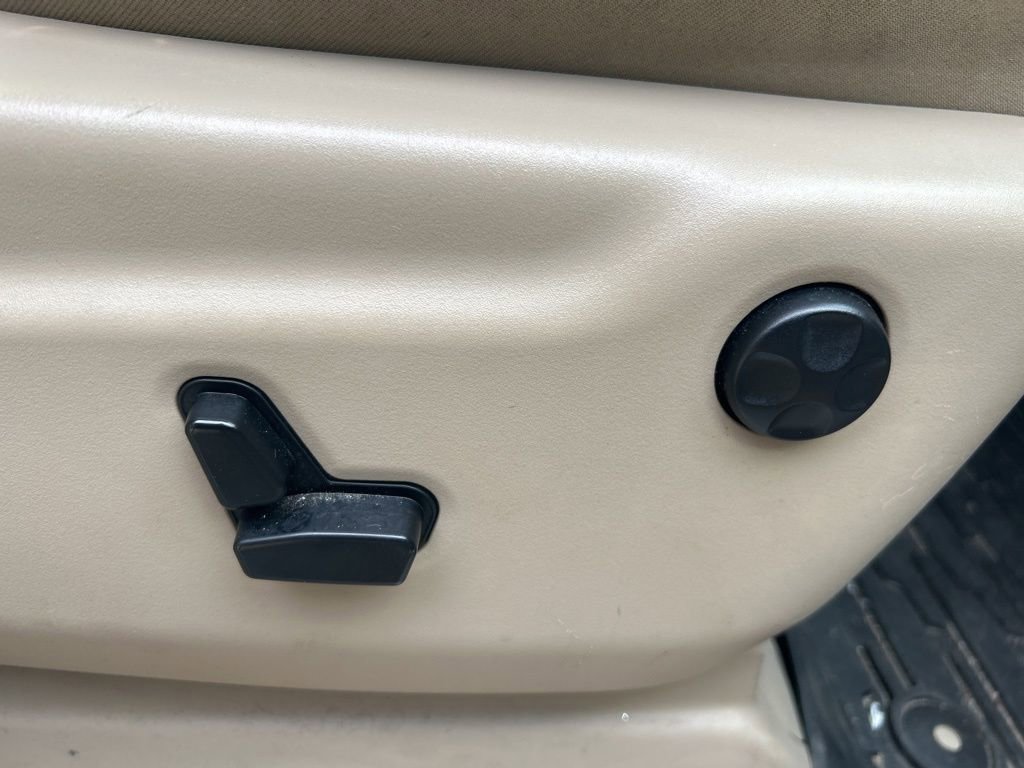 Used 2019 Jeep Grand Cherokee Overland image 36