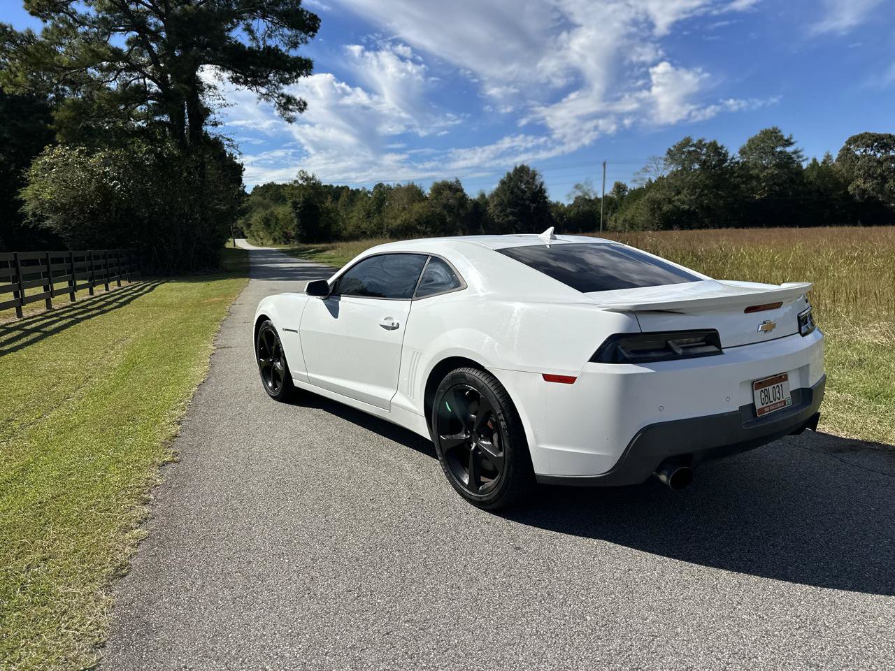 Used 2014 Chevrolet Camaro SS w/ RS Package RWD image 9