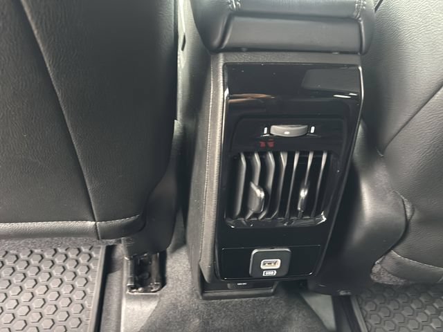 Used 2025 Jeep Compass Trailhawk AWD/4WD image 16