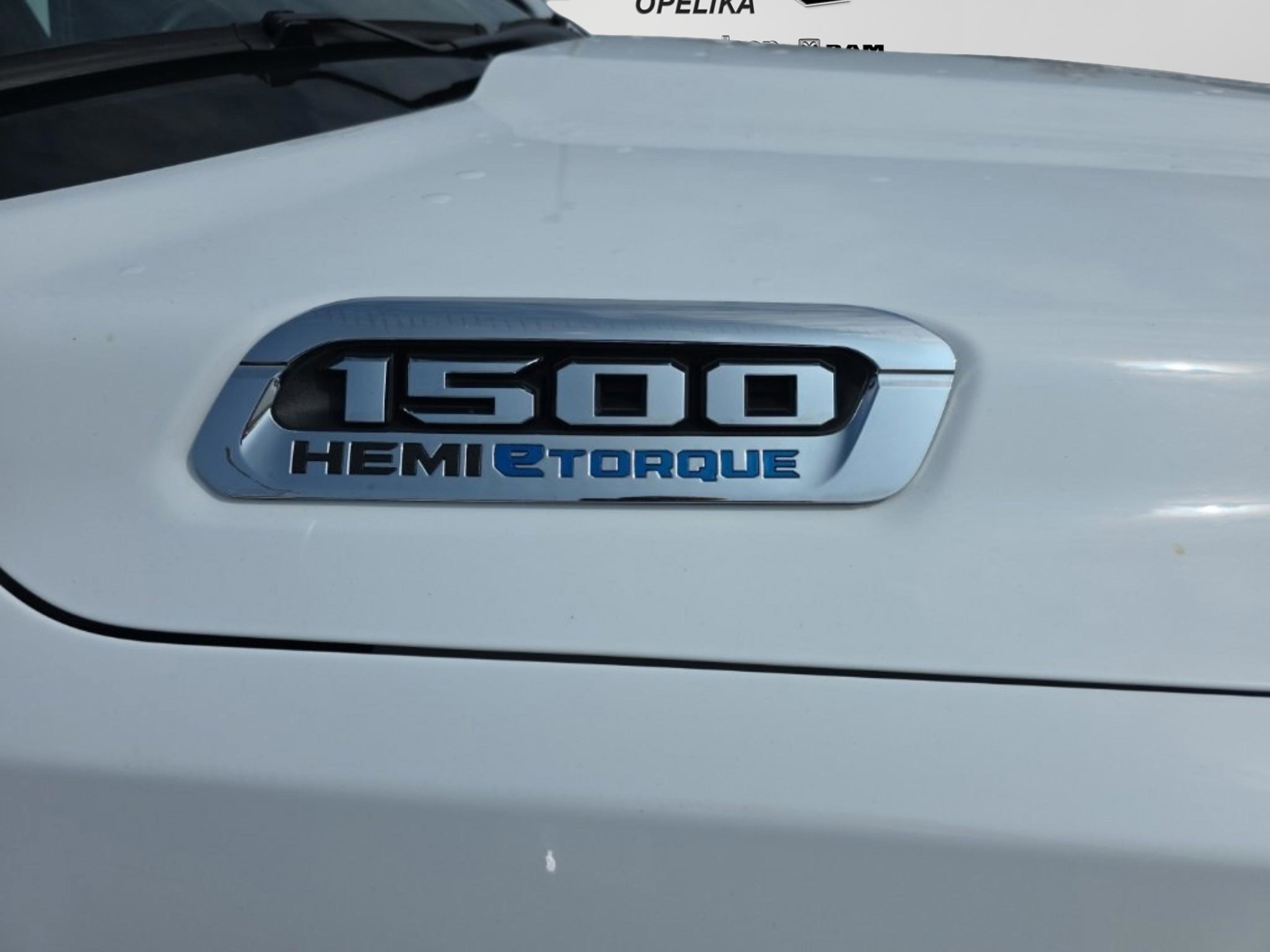 Used 2024 RAM 1500 Laramie image 24