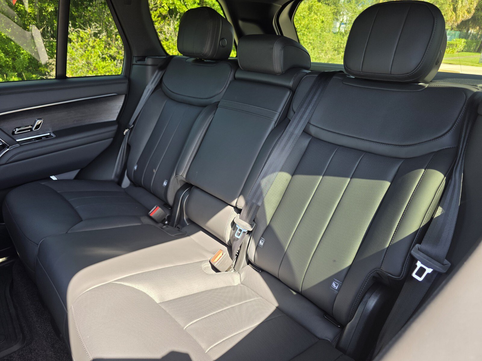 New 2026 Land Rover Range Rover SE AWD/4WD image 13