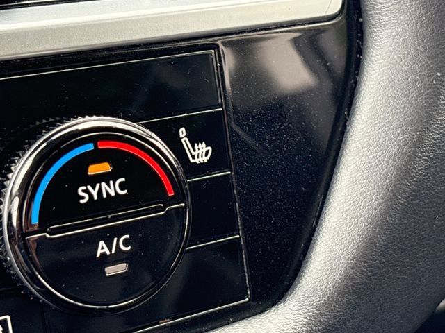 Used 2023 Nissan Pathfinder SL w/ Lighting Package (N92) AWD/4WD image 16