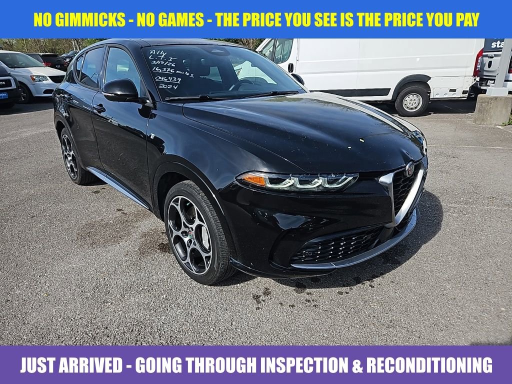 Used 2024 Alfa Romeo Tonale Ti w/ Premium Interior Package