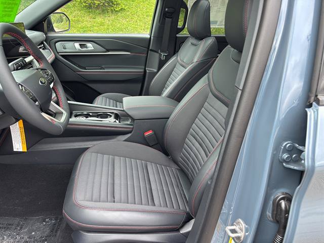 New 2026 Ford Explorer ST-Line w/ ST-Line Street Pack AWD/4WD image 10
