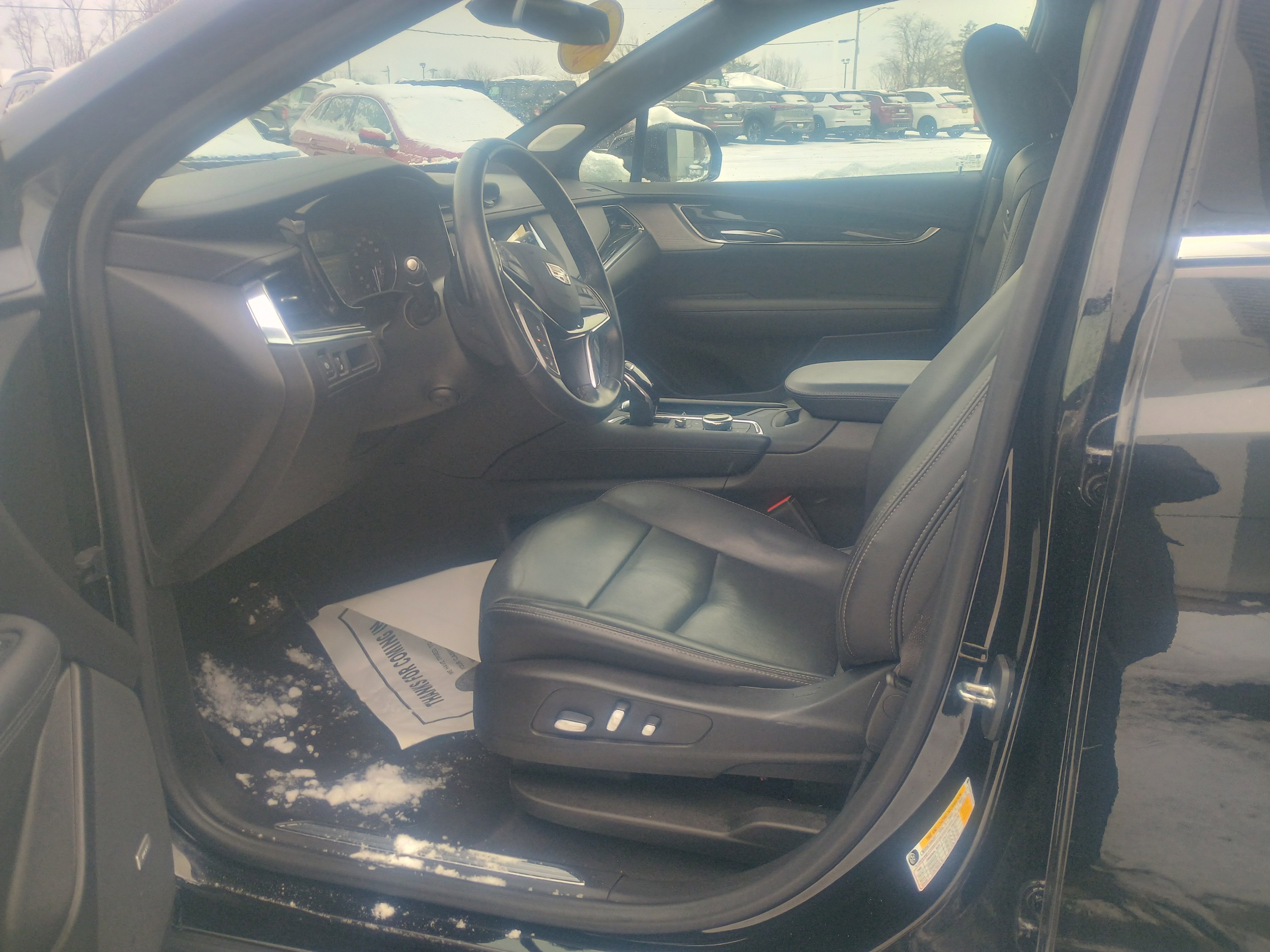 Used 2021 Cadillac XT5 Premium Luxury image 17