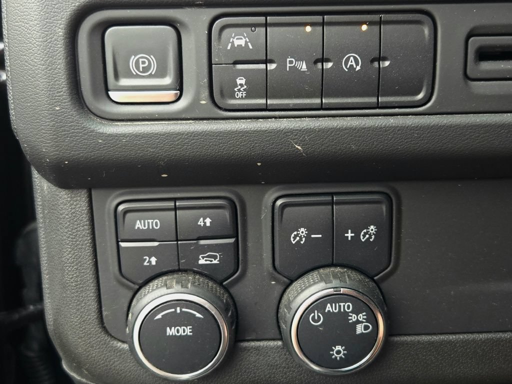 Used 2023 Chevrolet Tahoe LT AWD/4WD image 34