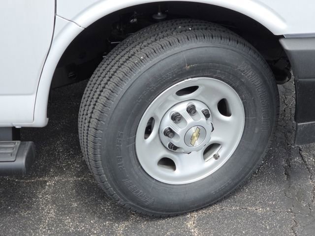 New 2025 Chevrolet Express 3500 w/ Driver Convenience Package RWD image 20
