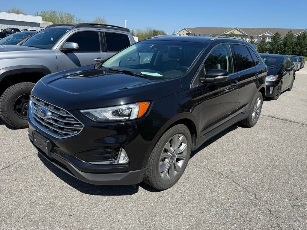 Used 2019 Ford Edge Titanium AWD/4WD image 1
