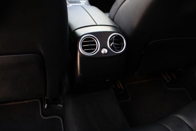 Used 2020 Mercedes-Benz GLC 300 4MATIC image 24