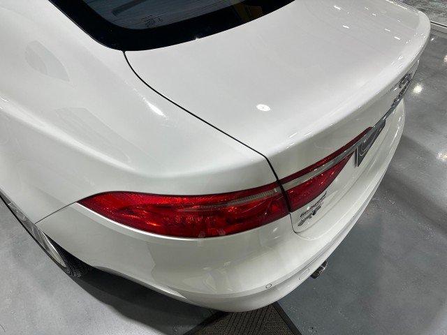 Used 2017 Jaguar XF Prestige RWD image 93
