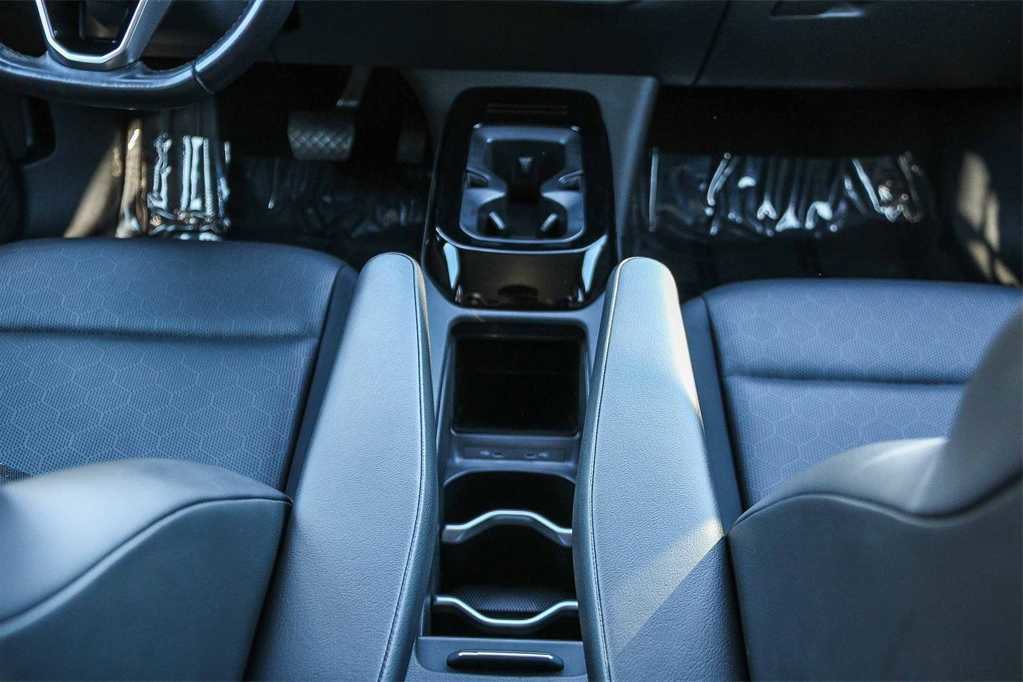 Used 2021 Volkswagen ID.4 Pro S w/ Gradient Package image 14