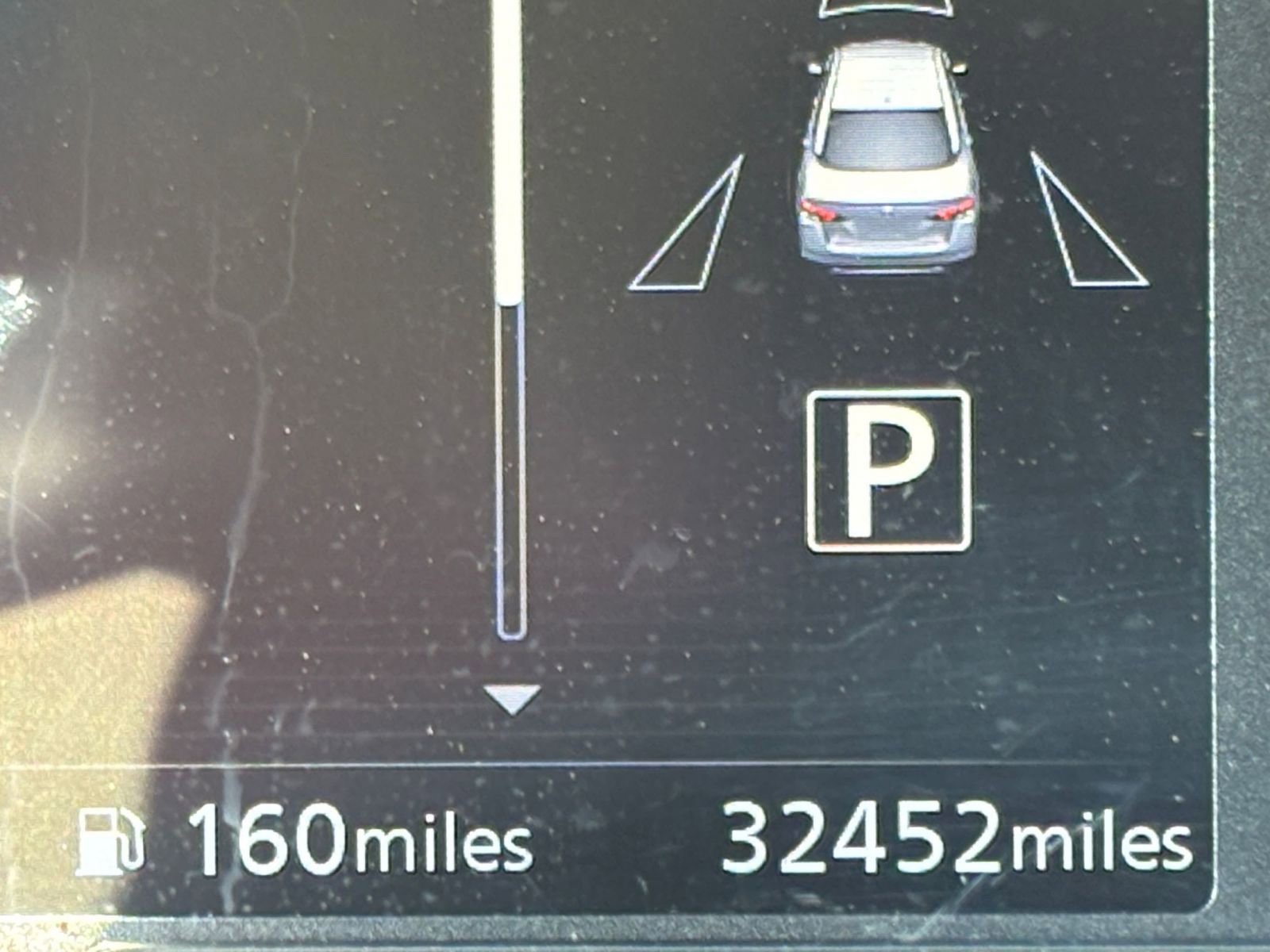 Used 2025 Nissan Versa SV w/ Trunk Package image 40