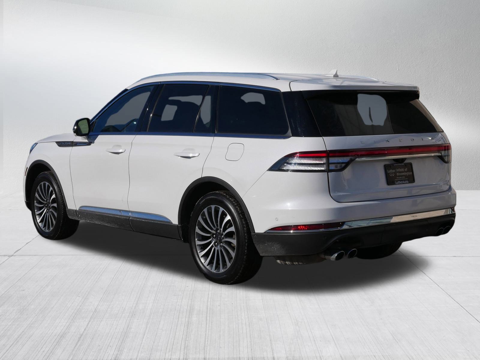 Used 2022 Lincoln Aviator Reserve w/ Equipment Group 201A AWD/4WD image 5
