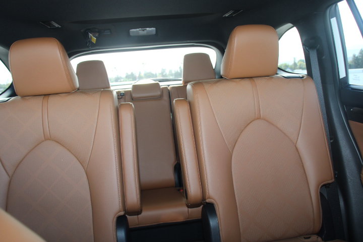 Certified 2025 Toyota Highlander Platinum AWD/4WD image 26