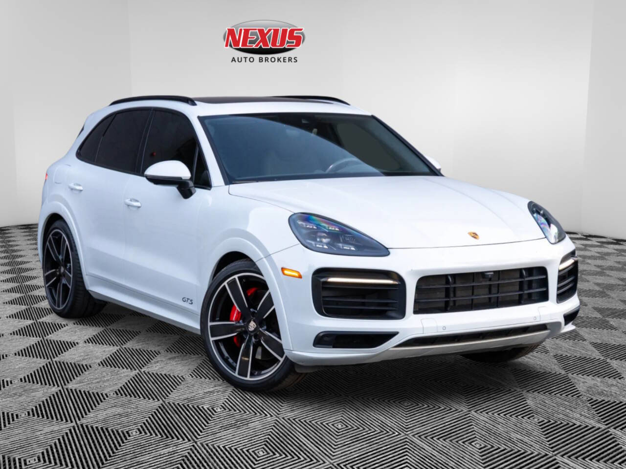 Used 2021 Porsche Cayenne GTS image 1