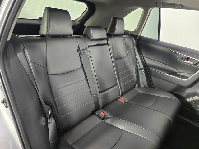 Used 2023 Toyota RAV4 XLE Premium image 16