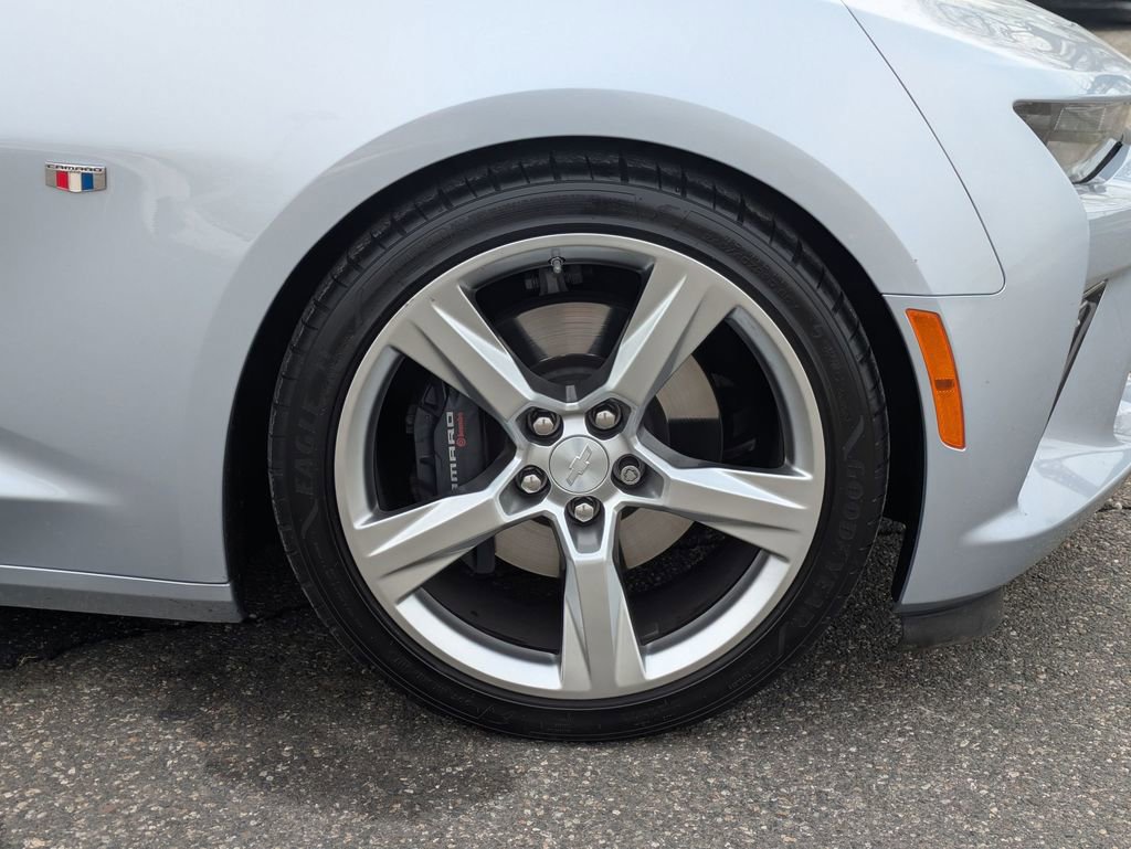 Certified 2018 Chevrolet Camaro SS image 27