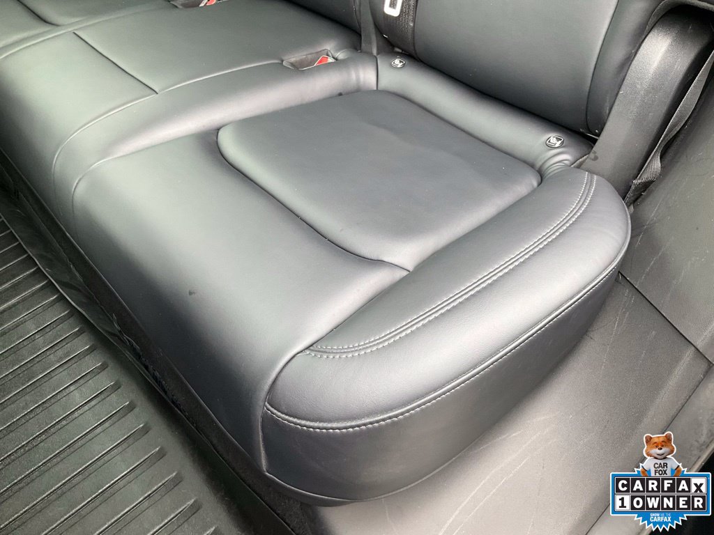 Used 2022 Tesla Model Y Performance AWD/4WD image 29