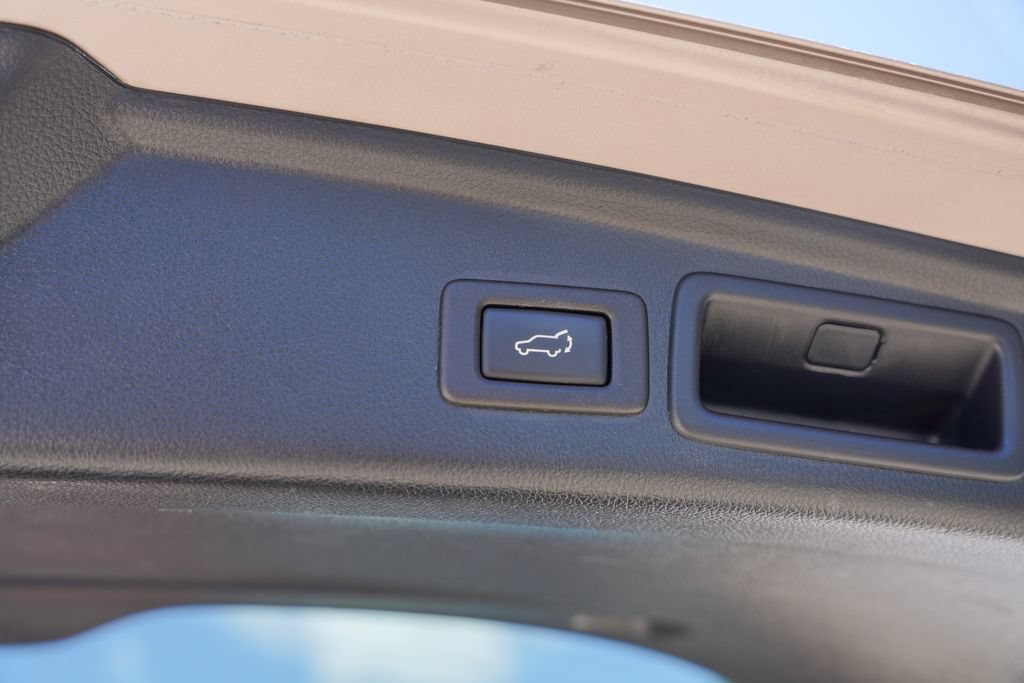 Used 2016 Subaru Forester 2.5i Limited AWD/4WD image 29