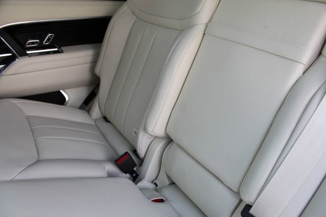 New 2026 Land Rover Range Rover Long Wheelbase SE image 4