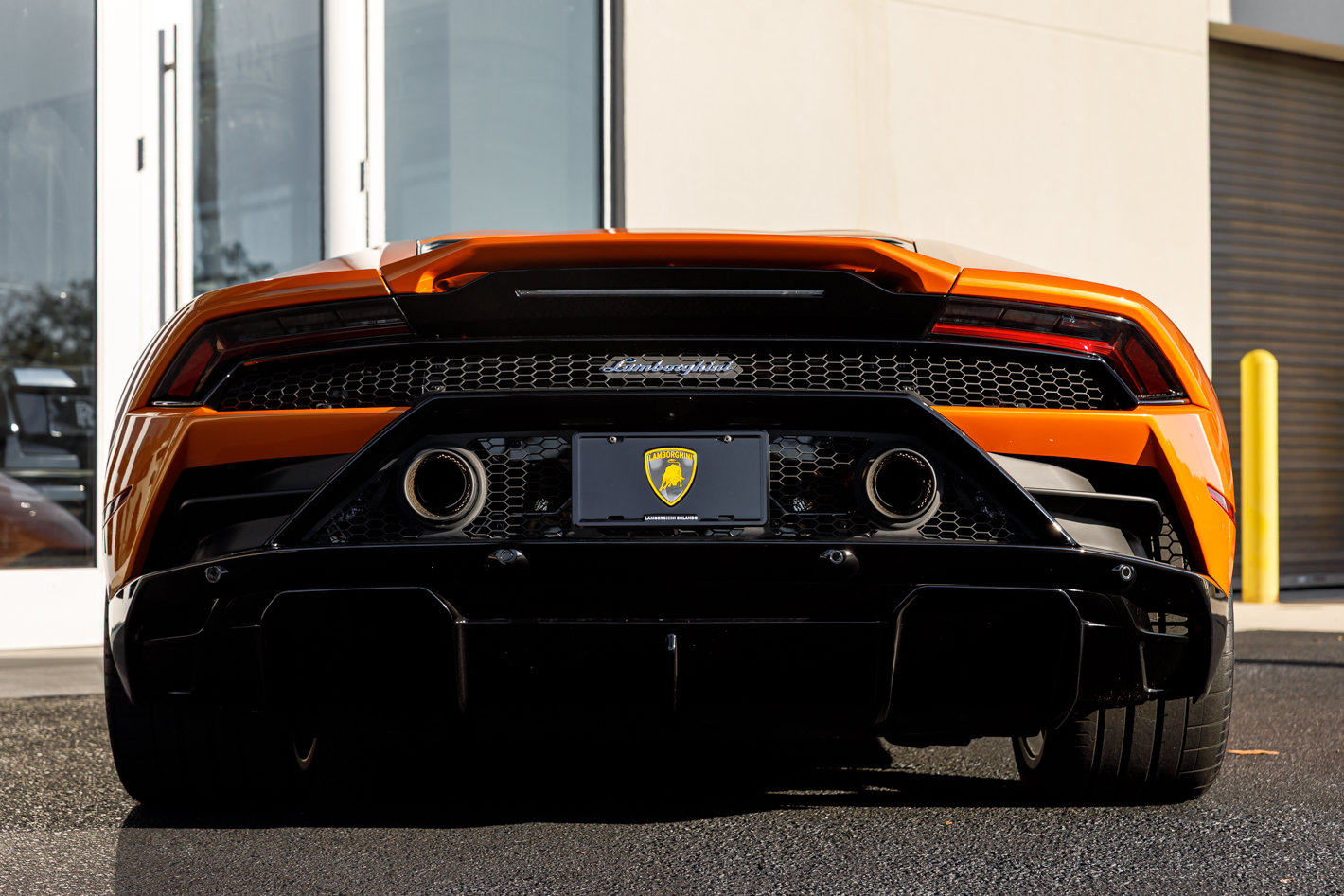 Used 2023 Lamborghini Huracan EVO RWD image 25