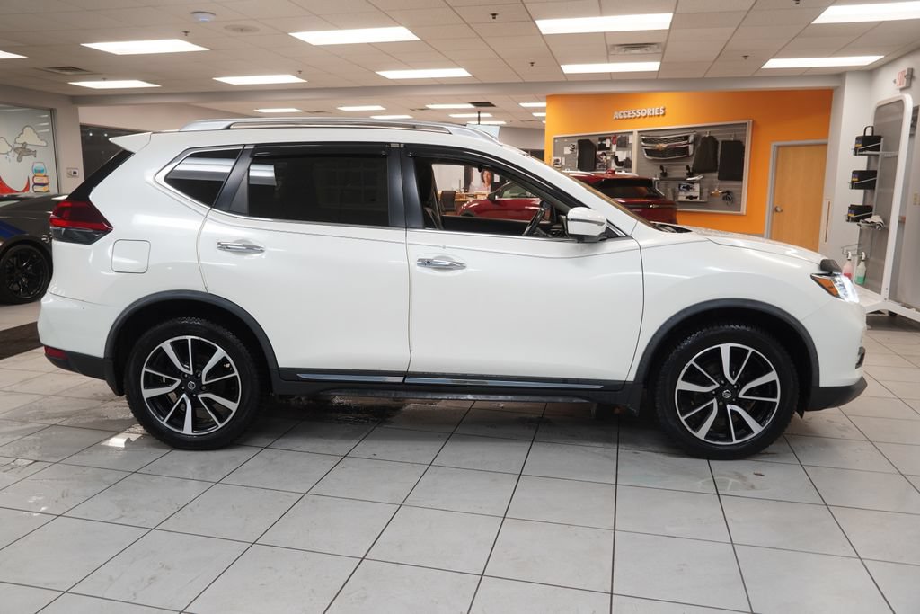 Used 2018 Nissan Rogue SL w/ Premium Package AWD/4WD image 14