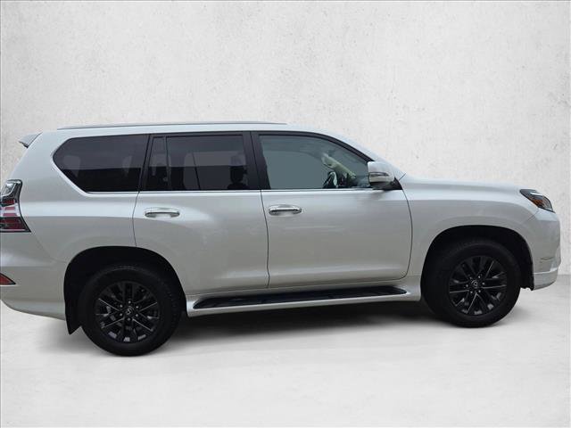 Used 2023 Lexus GX 460 Premium w/ Premium Plus Package AWD/4WD image 3